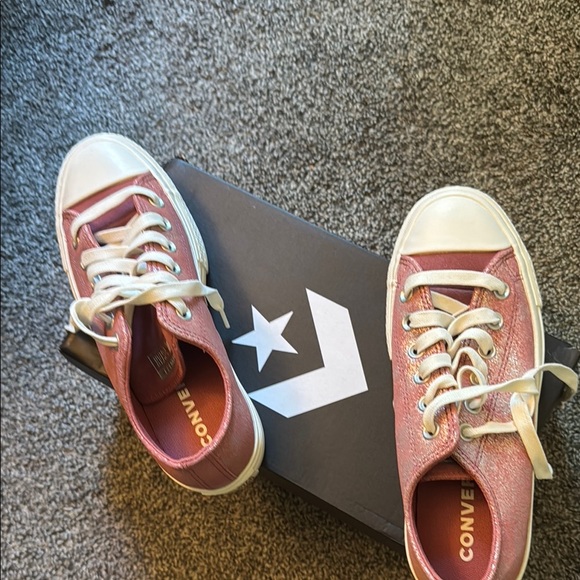 Converse Rose Glitter Platform Sneakers - Picture 3 of 5